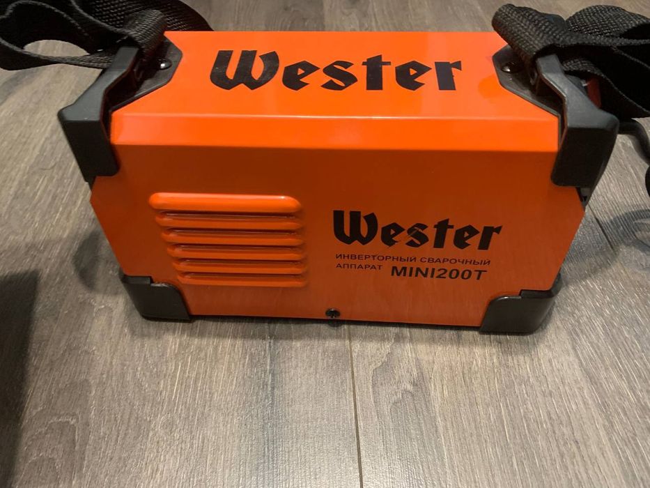 Сварочный аппарат.  Wester mini 200T оргинал производства чехия.