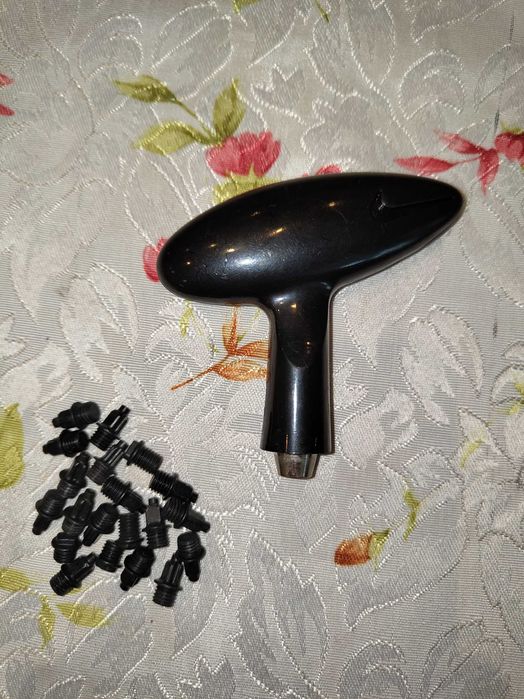 Ключ и цинтове Nike за лекоатлетически обувки (шпайкове)