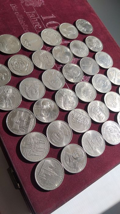 Продам монеты ссср 64 шт