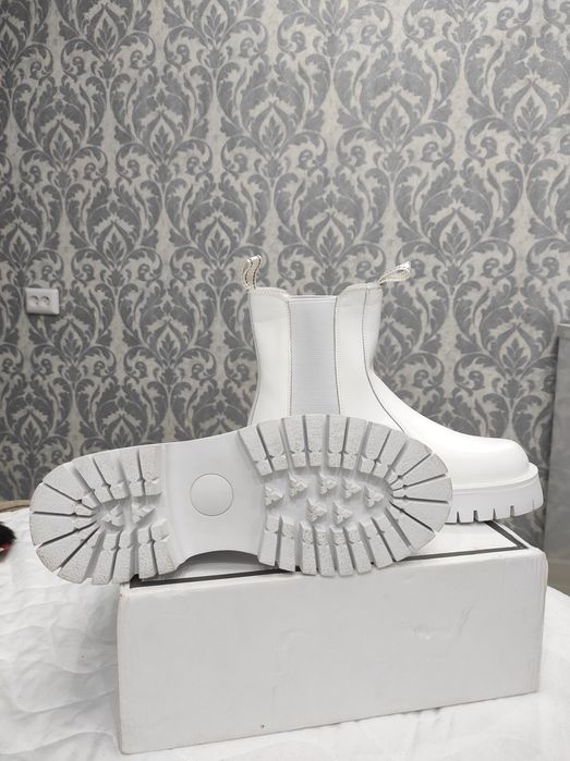 кожаные ботиночки  демисезонные ПРОДАМ