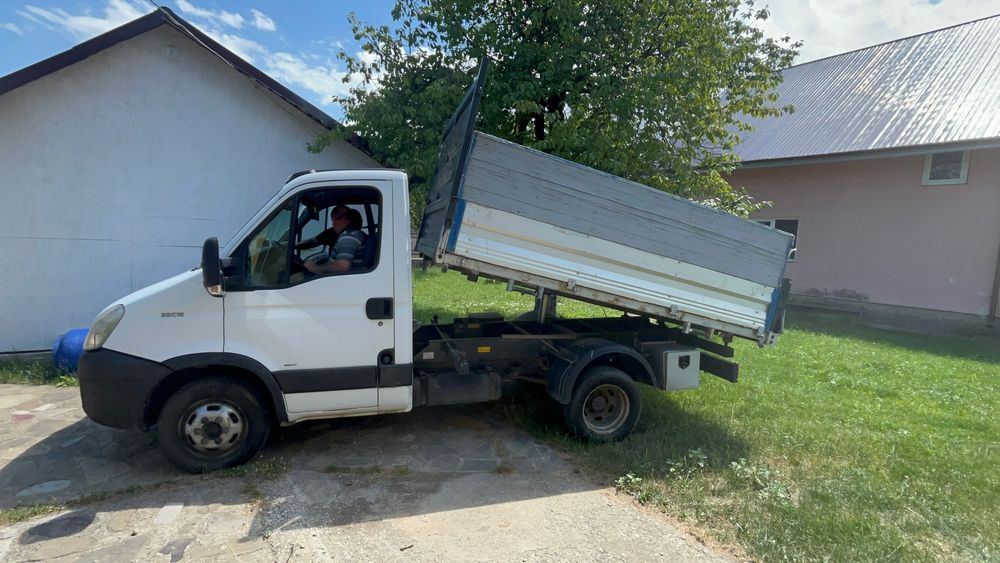 Autoutilitara Iveco Daily