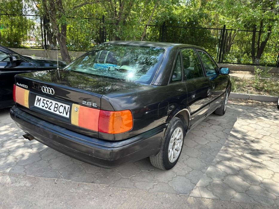 Продам Ауди 100 С4