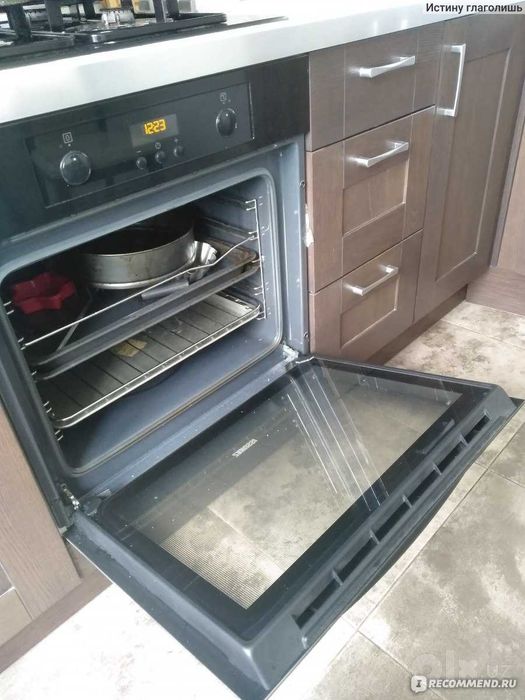 Встраиваемая духовка Zanussi (Плита/духовка 1/3)