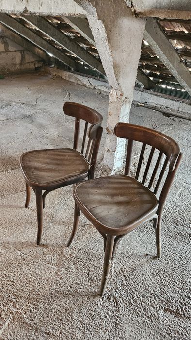 Vand scaune lemn vintage