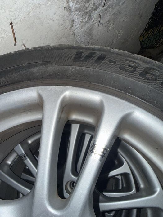 Шины с дисками оргинал комплект