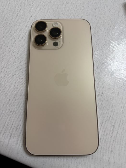 Срочно iphone 16max Gold
