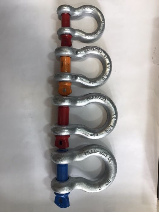 Ocheti pentru tractare troliu