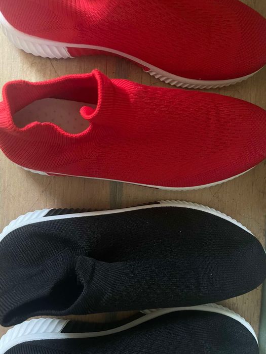 Спортни маратонки с гъвкава подметка