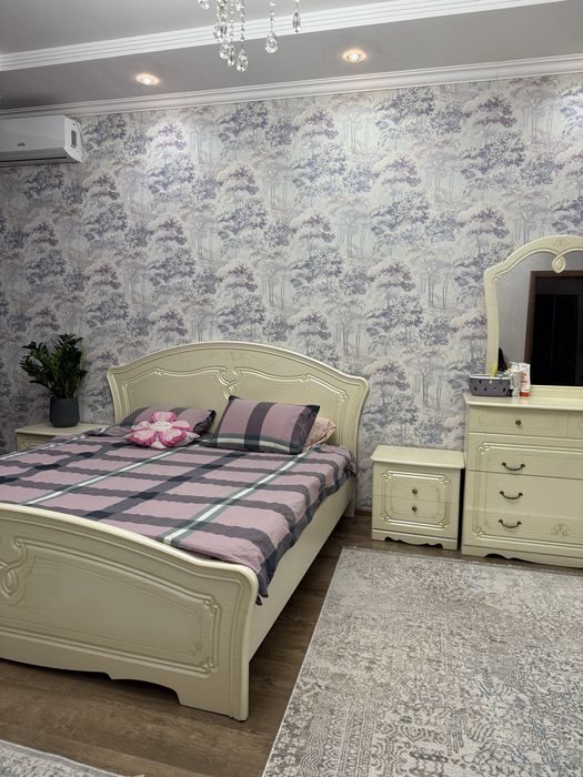 Спальный гарнитур