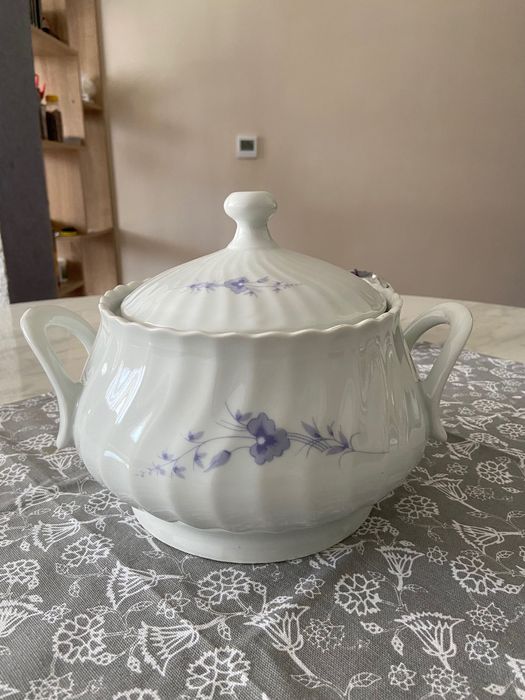 Супник български порцелан