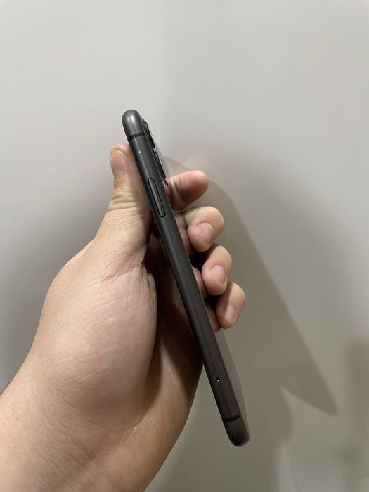 Продается 11 Айфон 128гб