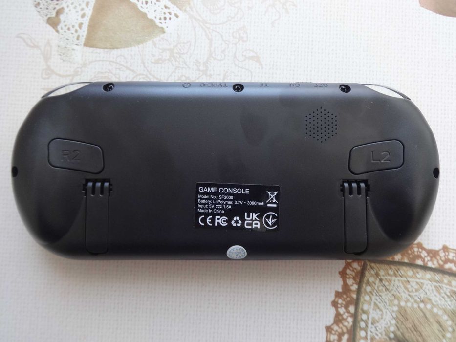 Ретро Портативна Конзола – 4.5” IPS, 20 000+ игри, 3000mAh, USB-C адаптер в комплекта, 64GB microSD