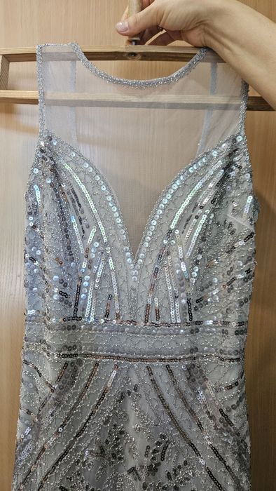 Продам новое вечернее платье