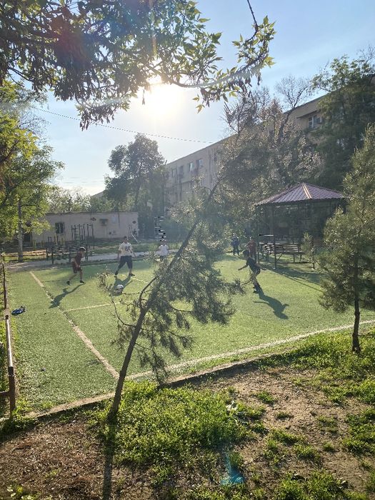 Xonadon  1 xonali  sergili tuman turon metro yonida index bozor oldi