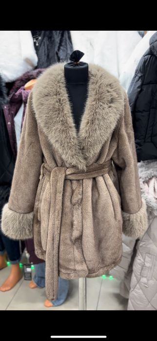 Palton de blana diferite culori