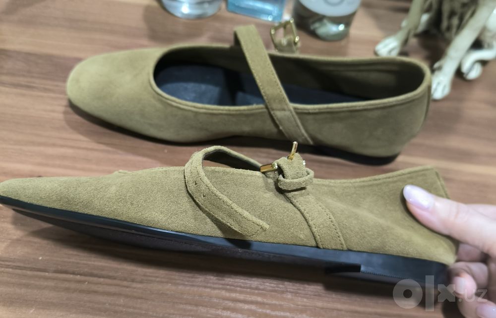 Балетки из натуральной замши от Zara