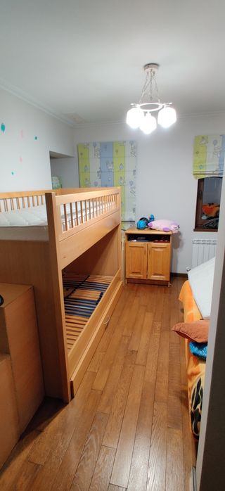 Pat supraetajat copii