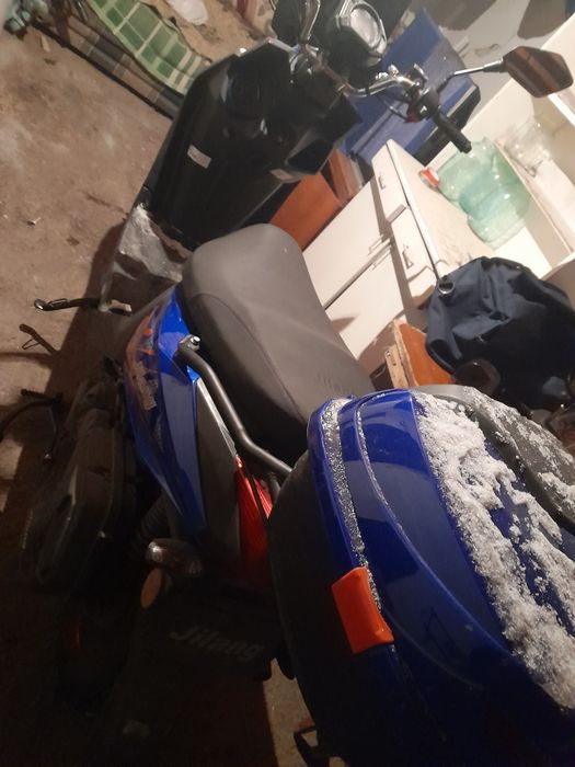 Есть шлем GIKE с гарнитурой.