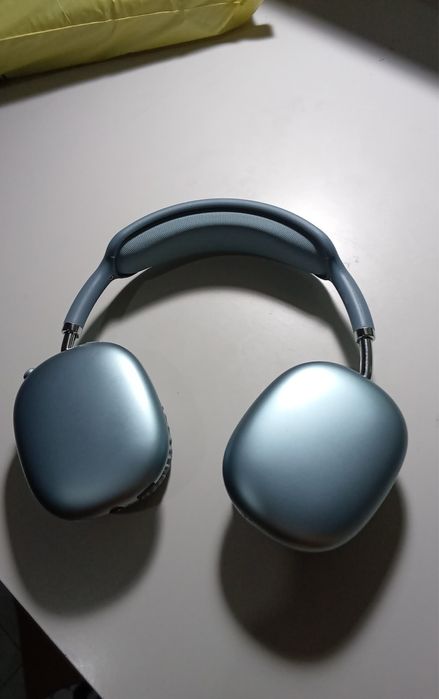 Продаю Apple AirPods Max б/у