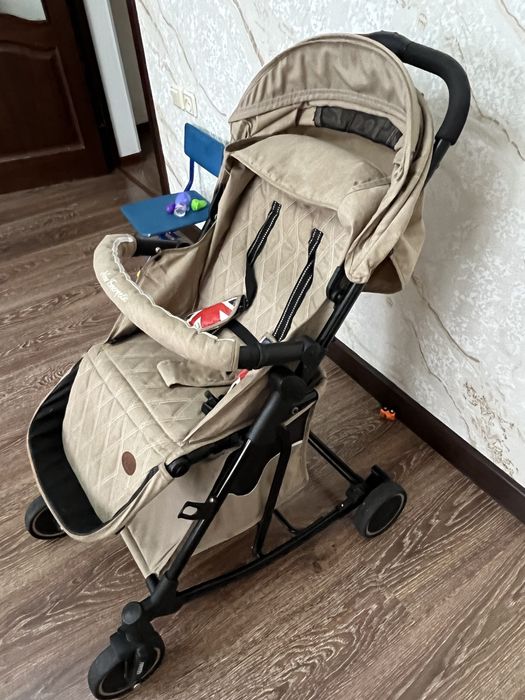 Коляска в хорошем состояние