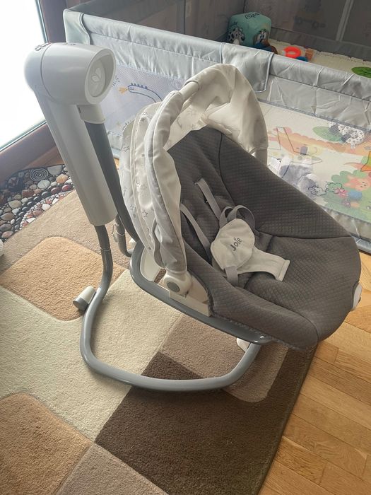 Balansoar pentru bebeluși Joie (până la 11 kg)