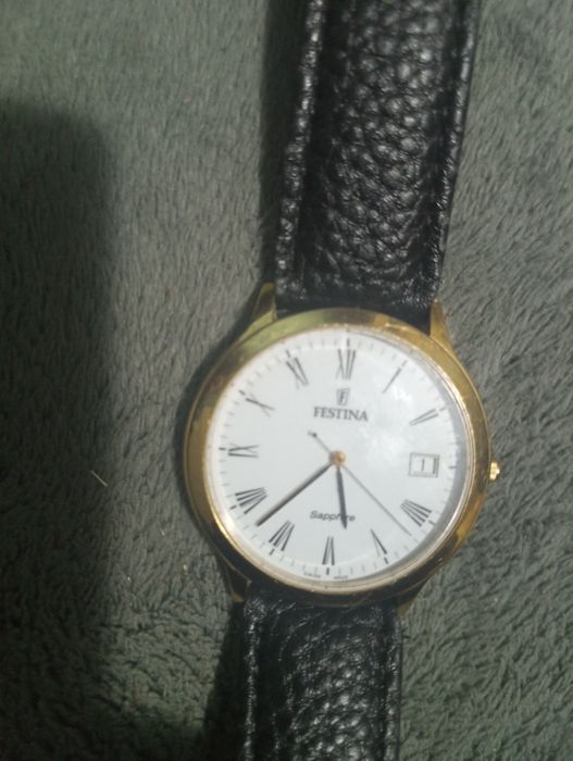 Vând ceas Festina, model F20001, de calitate foarte bună, ideal