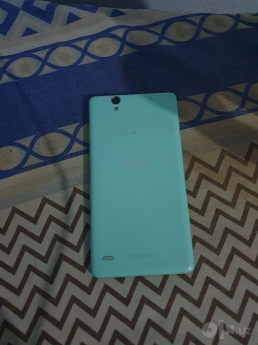 Sony xperia c4 goluboy