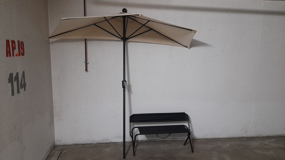 Umbrela de perete  si bancuta reglabila ptr balcon