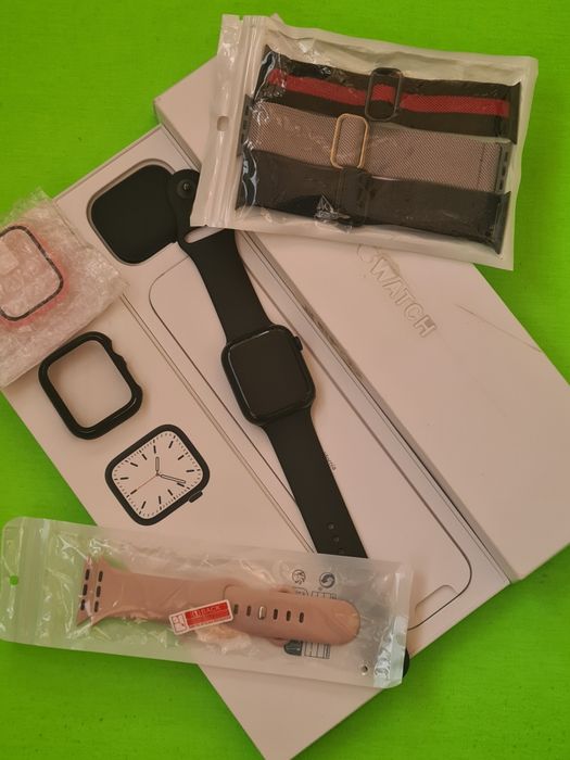 Apple Watch  7  GPS  45mm  -  Full Box  - Apeluri