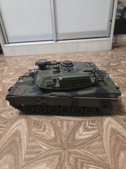 Танк на дистанционное управлении