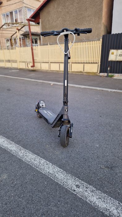 Vând trotineta electrica e wheels urban max  e2sv2