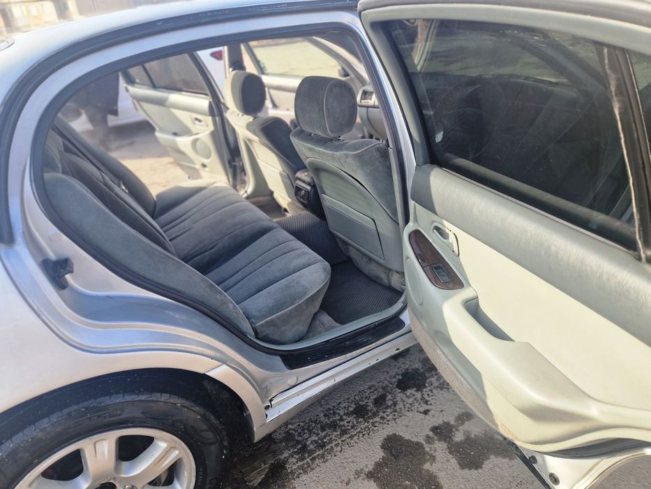 Продам Toyota Aristo