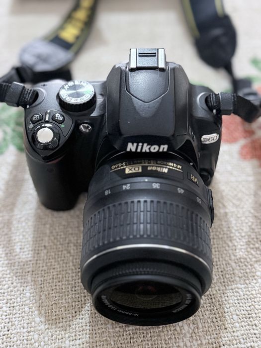 Фотоапарат Nikon D60