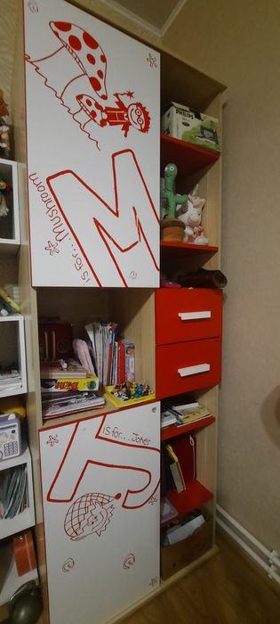 Продам детскую мебель