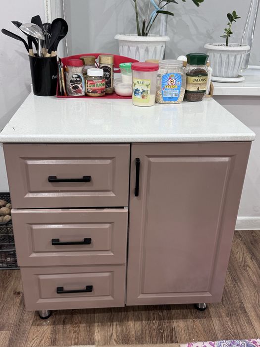 Продаётся Кухонный гарнитур