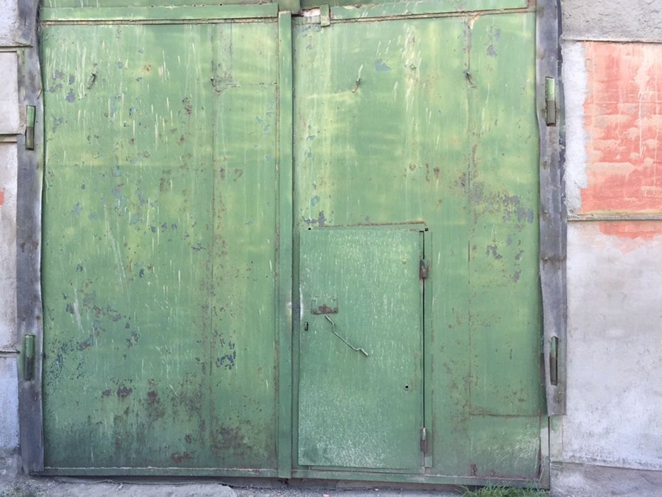 Ворота гаражные металлические