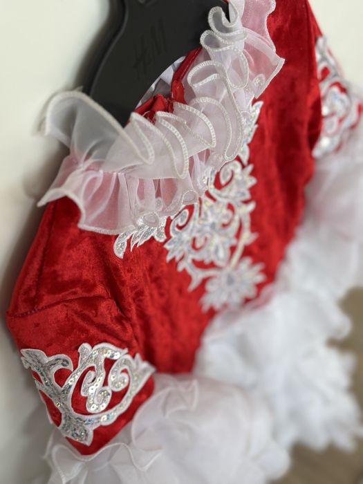 Продам казахское платье для девочек 110 рост