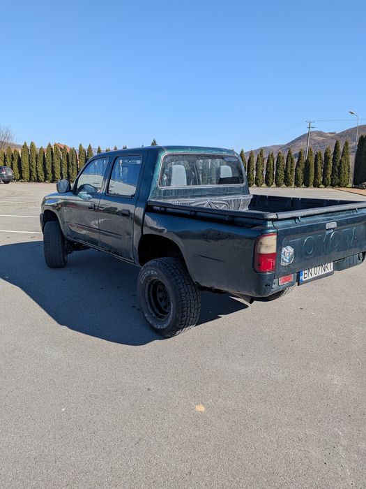 Toyota Hilux !!!