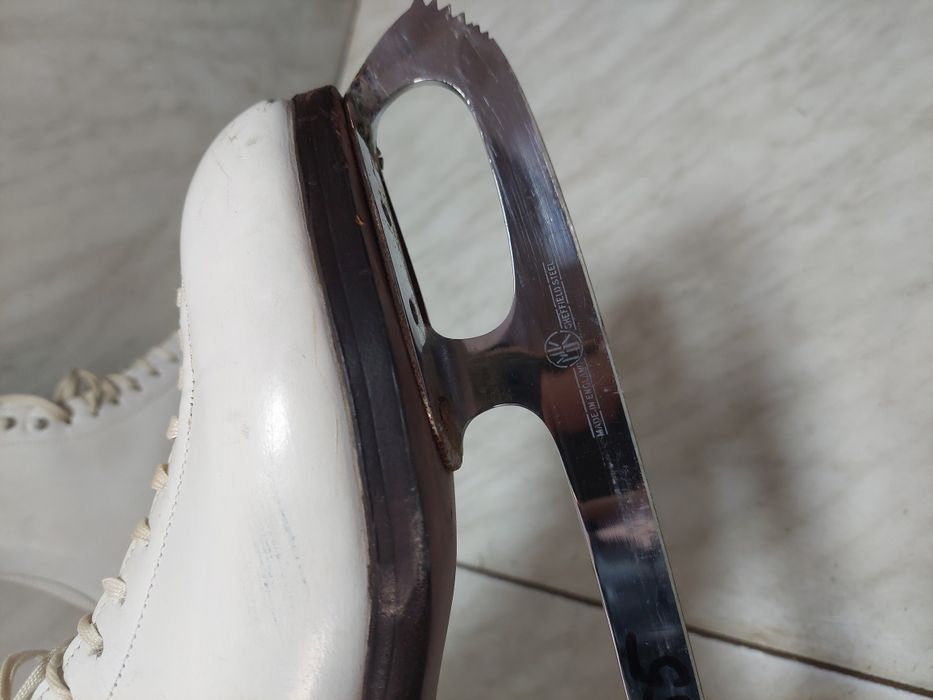 Patine gheata 155 patinaj artistic Harlick piele marime 37 ( 24 cm)