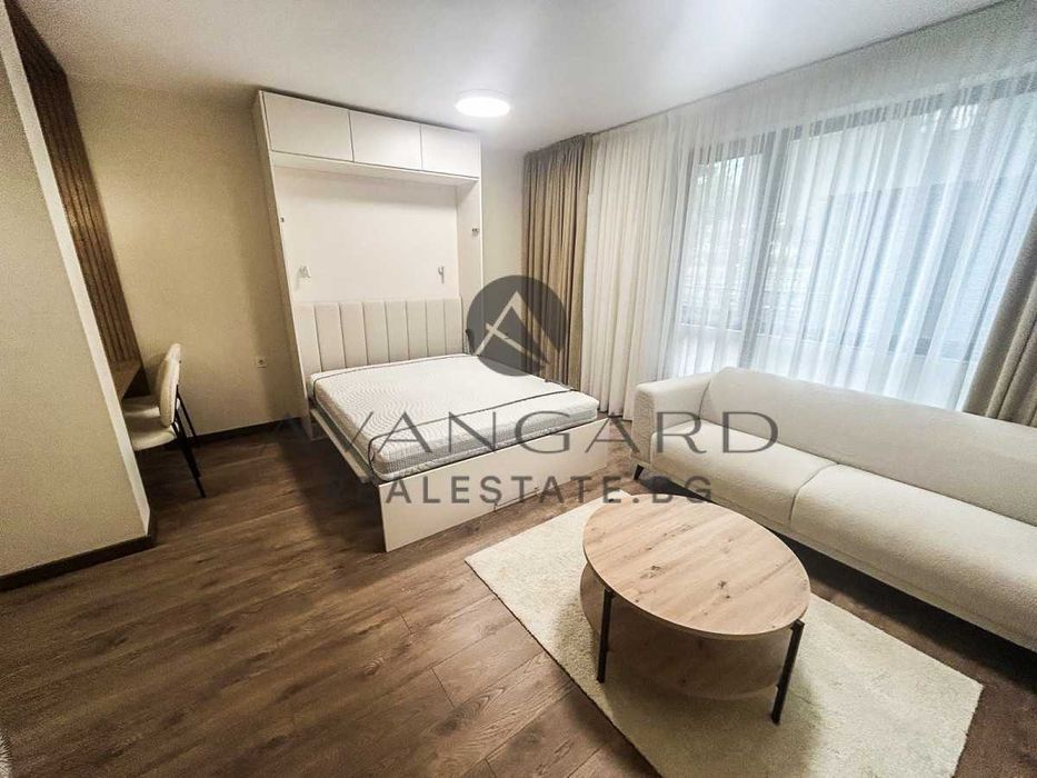 оф.21296 Луксозен Едностаен Смирненски