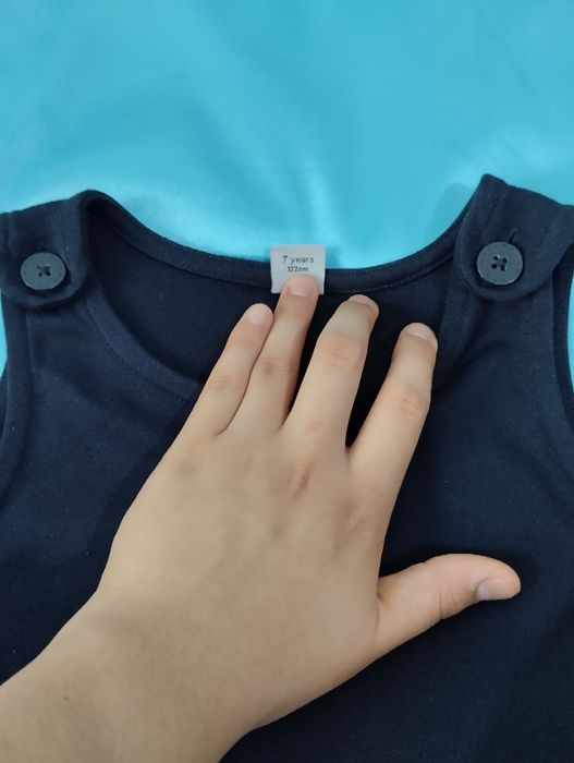 1 синф укувчиси учун мактаб формаси