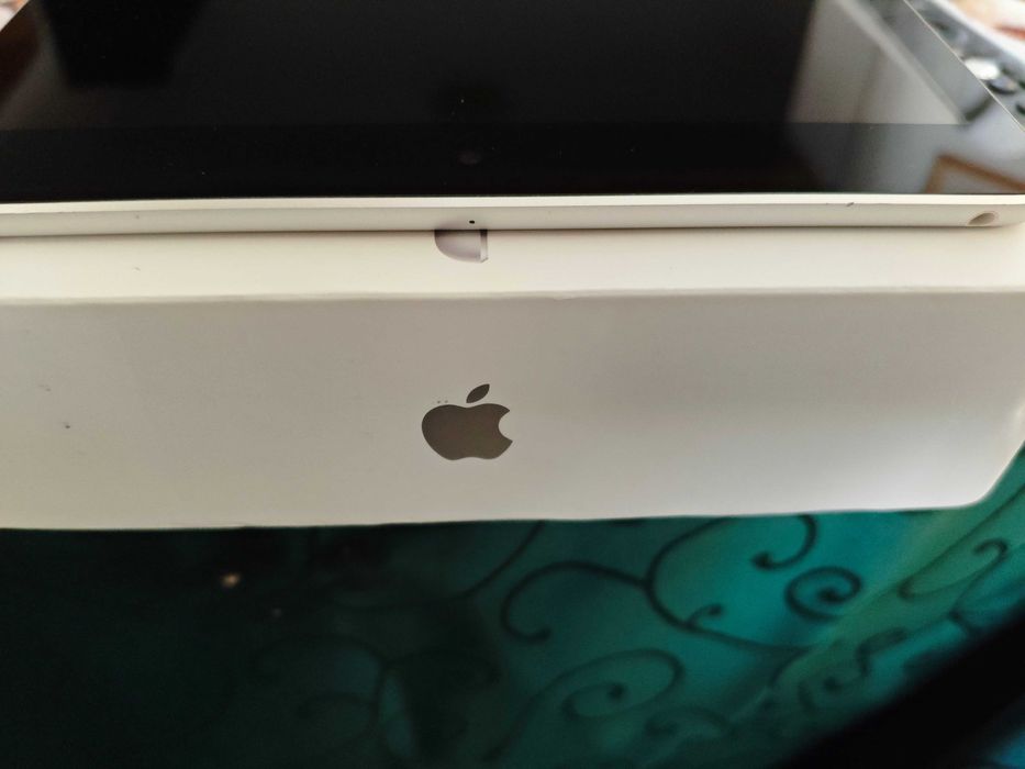 iPad 9 th Gen 64G WiFi Silver