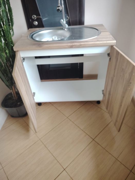 Продам кухонную тумбу мойку