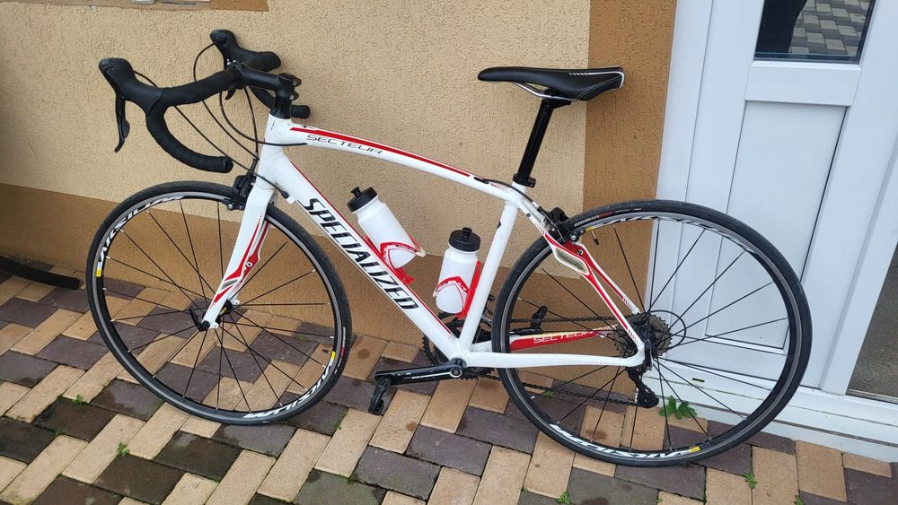 Semicursiera Specialized