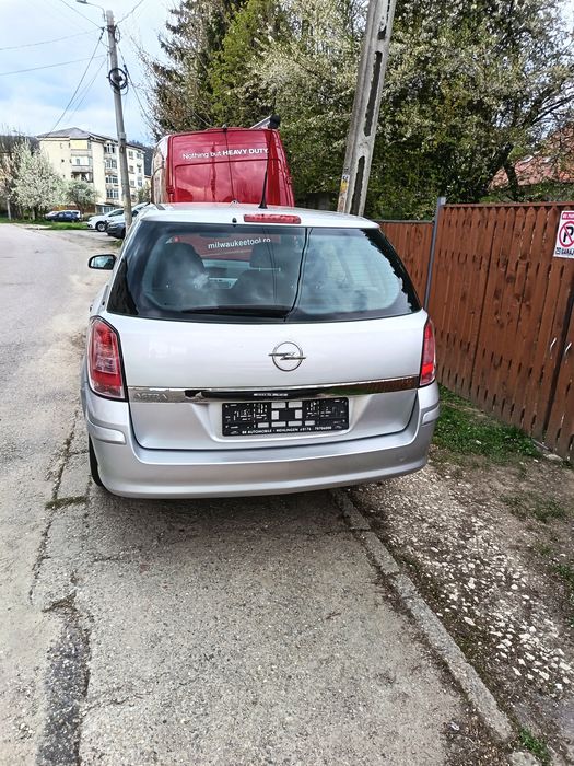 Opel Astra 1.4 benzină