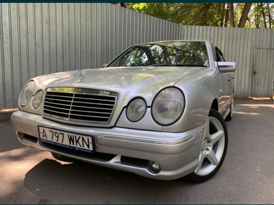 Бампер мерседес 210 рест , дорест , Е50, Е55,