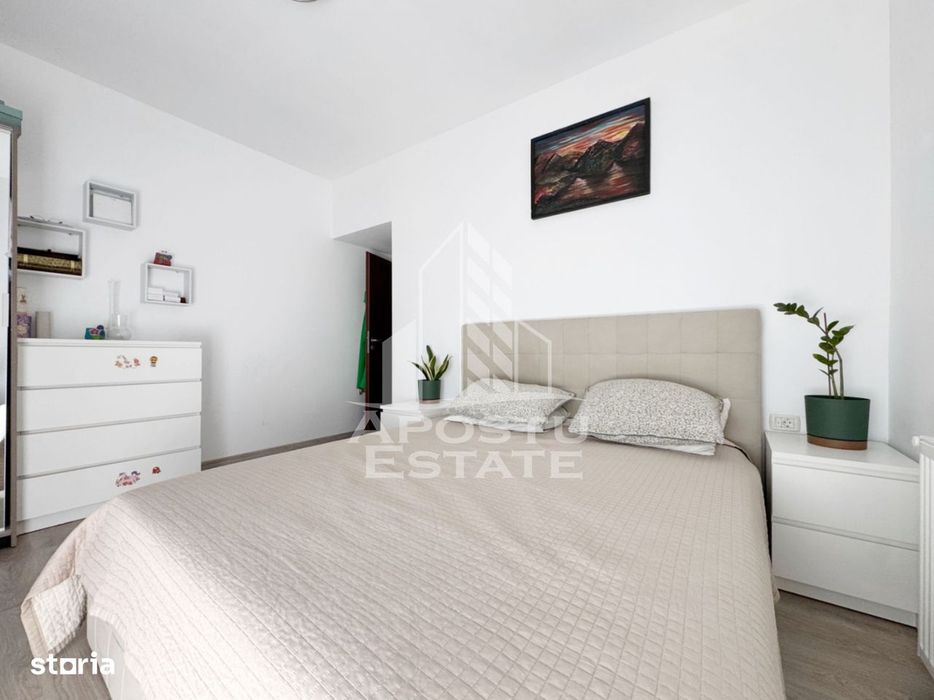 Apartament 4 camere de vanzare, 100mp utili + 2 balcoane -Giroc