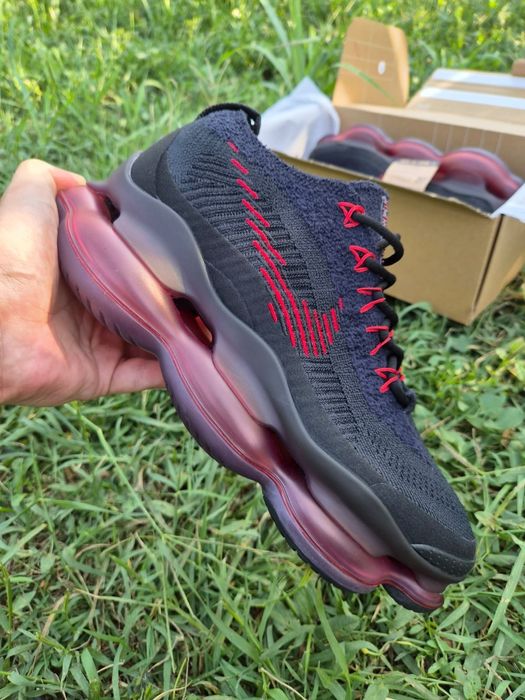 Nike Air Max Scorpion Black University Red, mărimi de la 40 la 44