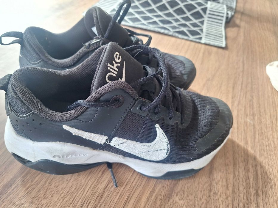 Маратонки nike 36.5