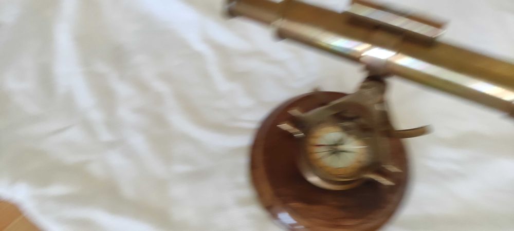 Секстанти и магнитни компаси - реплика